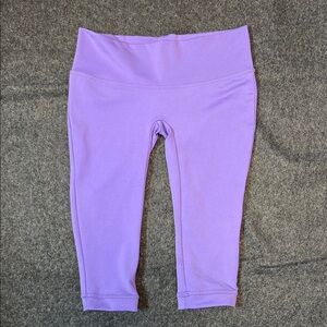 Lavender Hipster Capri Dance/Fitness Pants C/M (8-10)